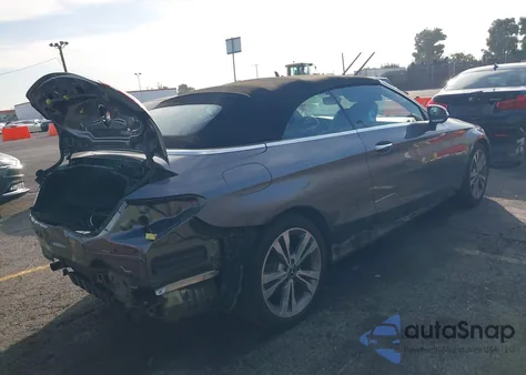 2018 Mercedes-Benz C 300 z USA, uszkodzony, nr VIN WDDWK4JB2JF670990